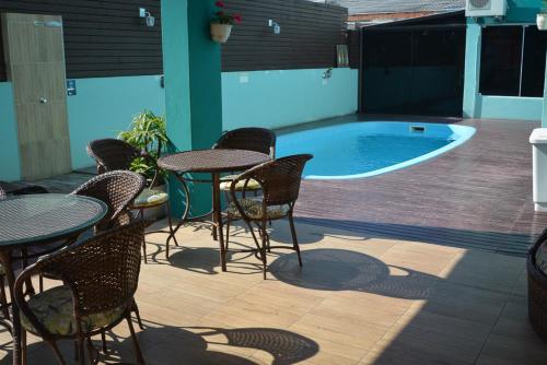 مسبح, Hotel Dom Fish in Canasvieiras مسبح, Hotel Dom Fish in Canasvieiras