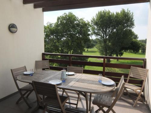 This photo about Apartment Le Golf Clair.8 shared on HyHotel.com