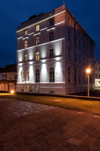 Зовнішній вигляд готелю, Hotel Künstlerhaus (Hotel Kunstlerhaus) in Нордерней Зовнішній вигляд готелю, Hotel Künstlerhaus (Hotel Kunstlerhaus) in Нордерней