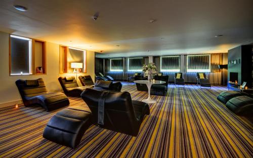 Közös társalgó / TV, Lifehouse Spa and Hotel in Thorpe-Le-Soken Közös társalgó / TV, Lifehouse Spa and Hotel in Thorpe-Le-Soken