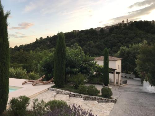 Kert, Bastide Nomade - guest house in Saint-Paul-de-Vence Kert, Bastide Nomade - guest house in Saint-Paul-de-Vence