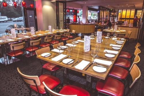 Restaurant, Dandenong Central Apartment Hotel in Dandenong Restaurant, Dandenong Central Apartment Hotel in Dandenong