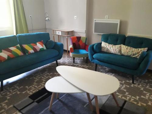 325 Route du Fourou in Airport 325 Route du Fourou in Airport