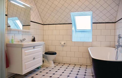 Bathroom, Awesome Apartment In Hemse With Wifi in Hemse Bathroom, Awesome Apartment In Hemse With Wifi in Hemse