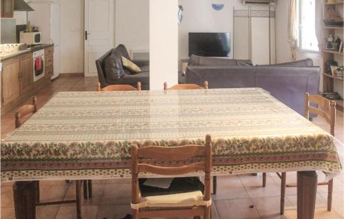 Nice Apartment In La Valette Du Var With 2 Bedrooms, Wifi And Outdoor Swimming Pool in La Valette-du-Var Nice Apartment In La Valette Du Var With 2 Bedrooms, Wifi And Outdoor Swimming Pool in La Valette-du-Var