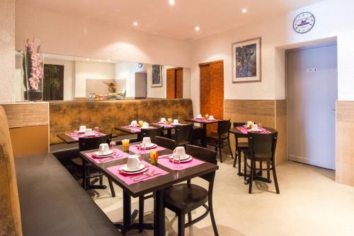 Restaurant, Hotel Le 21 in Saint-Raphael Restaurant, Hotel Le 21 in Saint-Raphael