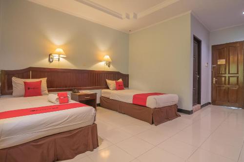 RedDoorz Syariah @ Grand Taufiq Tarakan in 타라칸 RedDoorz Syariah @ Grand Taufiq Tarakan in 타라칸