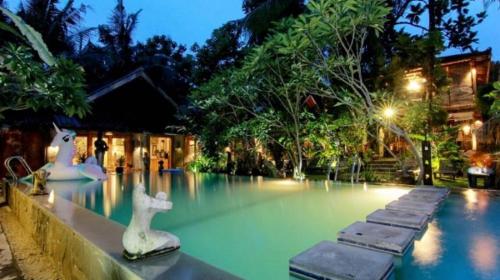 Astuti Gallery Homestay near Kasongan Travel Village Astuti Gallery Homestay near Kasongan Travel Village
