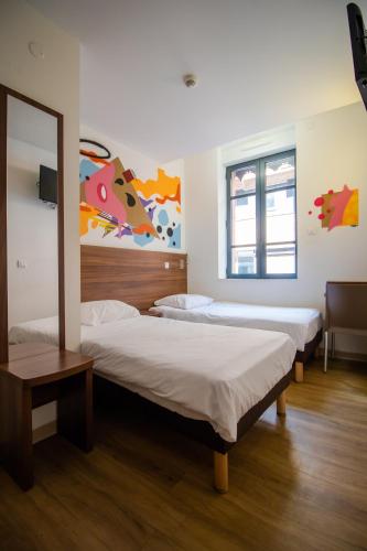 Hotel le Pastel near Augustins Múzeum Hotel le Pastel near Augustins Múzeum
