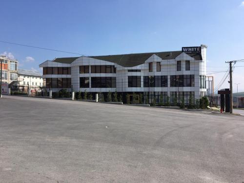 Family White Hotel in Гнилане Family White Hotel in Гнилане
