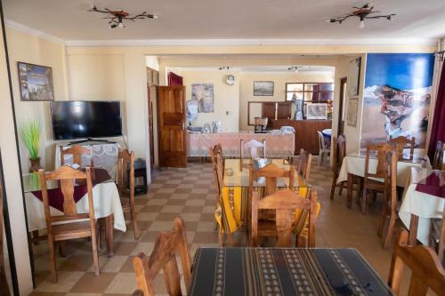 Restaurant, Julia Plaza Hotel in Uyuni Restaurant, Julia Plaza Hotel in Uyuni
