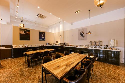 Food and beverages, Merrymud Hotel in Boryeong-si Food and beverages, Merrymud Hotel in Boryeong-si