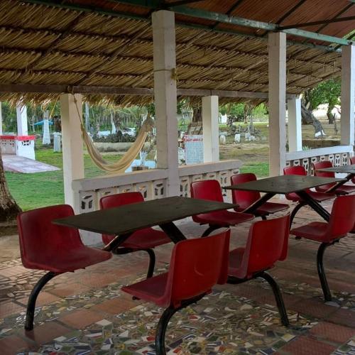 Restaurant, MAR SERENO Recinto Natural Casa Museo MERY LORA de CIFUENTES Condominio de Cabanas frente al MAR in Covenas Restaurant, MAR SERENO Recinto Natural Casa Museo MERY LORA de CIFUENTES Condominio de Cabanas frente al MAR in Covenas
