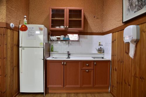 Bếp, Golmangtae Pension in Boseong Bếp, Golmangtae Pension in Boseong