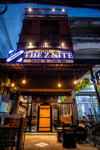 beranda/teres, The Z Nite Hostel in Phuket beranda/teres, The Z Nite Hostel in Phuket
