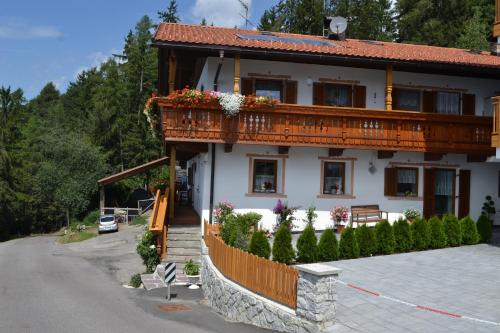 Exterior view, Gruberhof in Rodengo Exterior view, Gruberhof in Rodengo