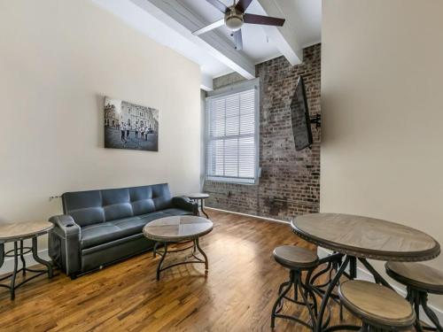 Gorgeous Condos Steps from French Quarter and Harrah’s St. New Orleans