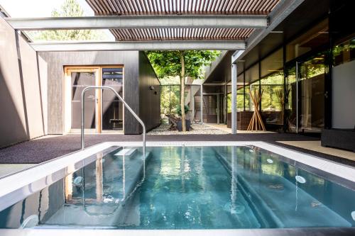 สระว่ายน้ำ, Sonne Mellau - Feel good Hotel in เมลเลา สระว่ายน้ำ, Sonne Mellau - Feel good Hotel in เมลเลา