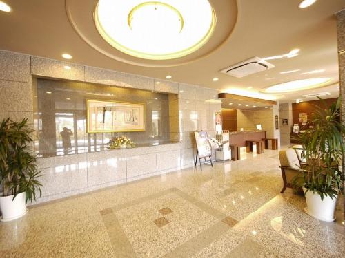 ล็อบบี้, โฮเต็ล รูธ อินน์ คาเมยาม่า อินเตอร์2 (Hotel Route Inn Kameyama Inter2) in ซูซูกะ ล็อบบี้, โฮเต็ล รูธ อินน์ คาเมยาม่า อินเตอร์2 (Hotel Route Inn Kameyama Inter2) in ซูซูกะ