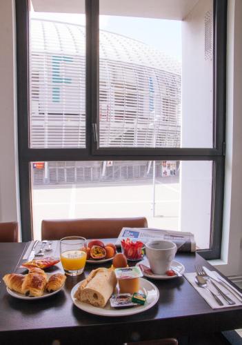 Їжа та напої, Tulip Inn Lille Grand Stade Residence in Villeneuve-d'Ascq Їжа та напої, Tulip Inn Lille Grand Stade Residence in Villeneuve-d'Ascq