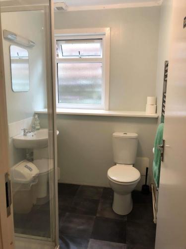 Bathroom, The Bunkhouse in Applecross Bathroom, The Bunkhouse in Applecross