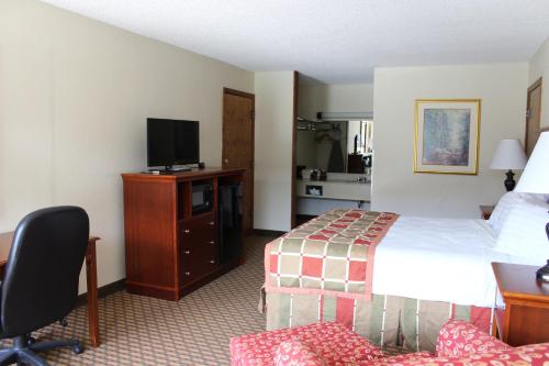 在meiguo.com看到的Great Smokies Inn - Cherokee的介绍图片