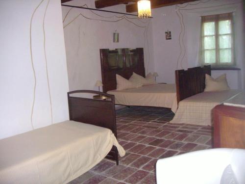 Guestroom, Antico Borgo Le Torricelle in Piandimeleto Guestroom, Antico Borgo Le Torricelle in Piandimeleto