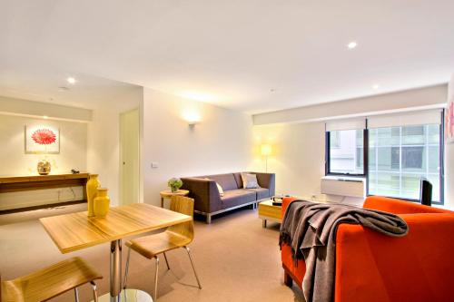 Seasons Heritage Melbourne Hotel in St. Kilda Road Seasons Heritage Melbourne Hotel in St. Kilda Road