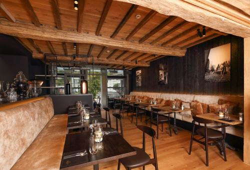 Ресторан, Hotel Sanglier in Дурбай Ресторан, Hotel Sanglier in Дурбай