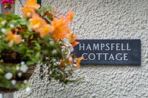 Hampsfell Cottage, quaint and comfy by the Lake District in Grange Over Sands Hampsfell Cottage, quaint and comfy by the Lake District in Grange Over Sands