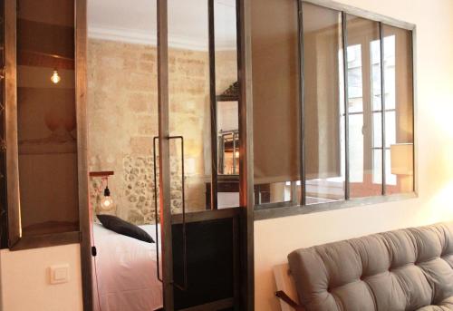 This photo about L'Appart rue des Ayres shared on HyHotel.com