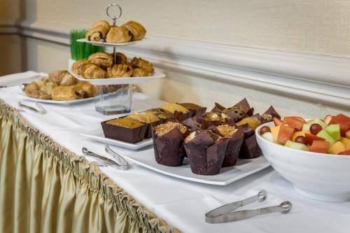 Eten en drinken, Monte Carlo Inn Airport Suites in Mississauga Eten en drinken, Monte Carlo Inn Airport Suites in Mississauga
