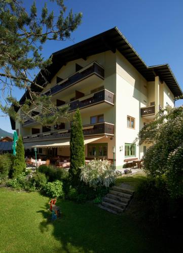 Jardín, Alpenhotel Ernberg in Reutte Jardín, Alpenhotel Ernberg in Reutte