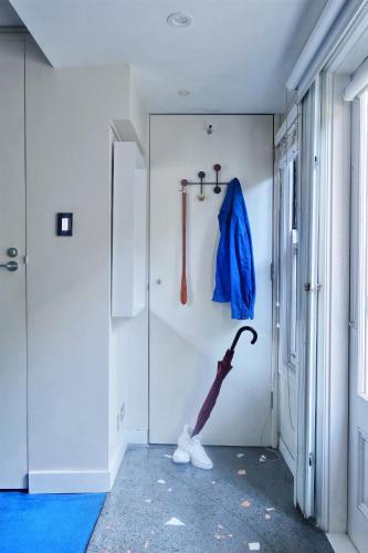 Entrance, Luxe Executive Suite with breakfast and snacks in Paddington near Rushcutters Bay, Darlinghurst, St in Paddington Entrance, Luxe Executive Suite with breakfast and snacks in Paddington near Rushcutters Bay, Darlinghurst, St in Paddington