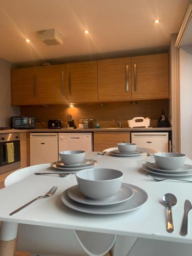 Tesis özellikleri, Merchant City Modern 1 Bed Executive Flat near Insan Sarayı ve Kış Bahçeleri Tesis özellikleri, Merchant City Modern 1 Bed Executive Flat near Insan Sarayı ve Kış Bahçeleri