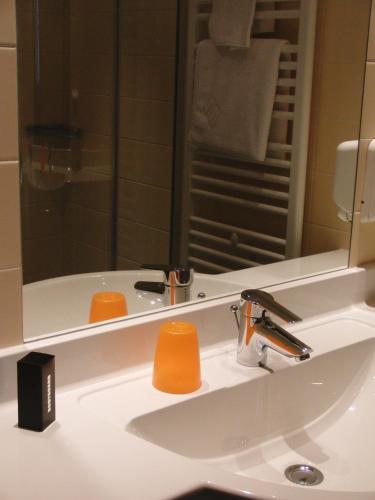Bathroom, Hotel Angerer in Vilseck Bathroom, Hotel Angerer in Vilseck