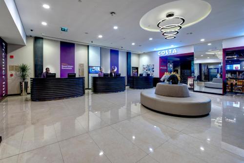 Lobby, Premier Inn Dubai Ibn Battuta Mall in Jebel Ali Lobby, Premier Inn Dubai Ibn Battuta Mall in Jebel Ali