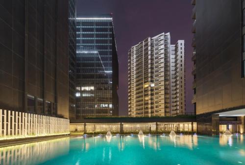 Swimming pool, Kantharyar Serviced Apartment near Kandawgyi Park Swimming pool, Kantharyar Serviced Apartment near Kandawgyi Park