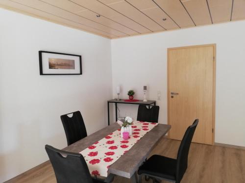 Ferienwohnung an der Lay Wohnung 2 in Nisterau Ferienwohnung an der Lay Wohnung 2 in Nisterau