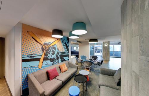 Lobby, Ibis Budget Sydney Airport in Sydney Lobby, Ibis Budget Sydney Airport in Sydney