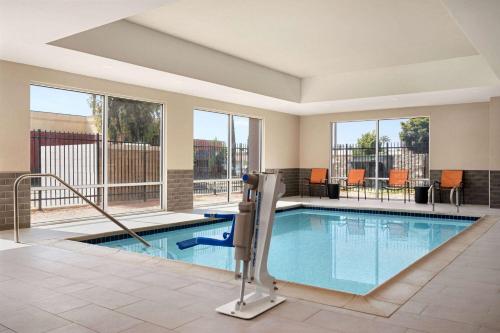 Létesítmények, LaQuinta Inn & Suites by Wyndham San Bernardino in San Bernardino (Kalifornia) Létesítmények, LaQuinta Inn & Suites by Wyndham San Bernardino in San Bernardino (Kalifornia)