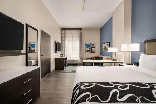 Létesítmények, LaQuinta Inn & Suites by Wyndham San Bernardino in San Bernardino (Kalifornia) Létesítmények, LaQuinta Inn & Suites by Wyndham San Bernardino in San Bernardino (Kalifornia)