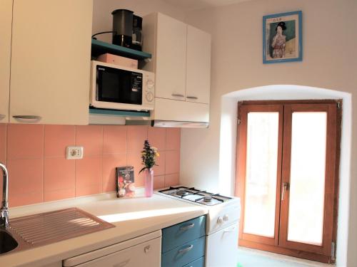 مطبخ, Lovely Apartment in Old Town in لابين مطبخ, Lovely Apartment in Old Town in لابين