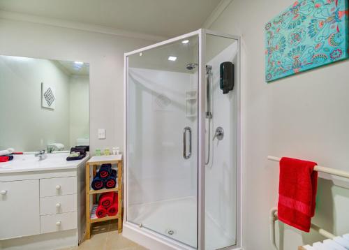 Bathroom, Silver Fern Lodge in Taupo Bathroom, Silver Fern Lodge in Taupo
