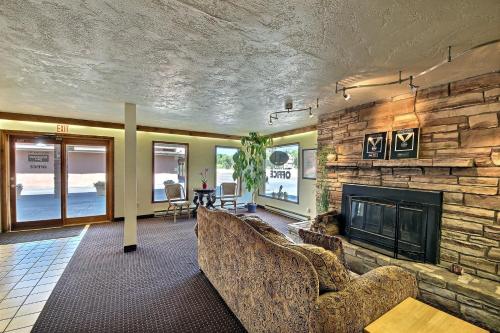 Előcsarnok, Rodeway Inn in Gunnison (Colorado) Előcsarnok, Rodeway Inn in Gunnison (Colorado)