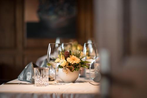 This photo about Schwiizer Poschtli shared on HyHotel.com