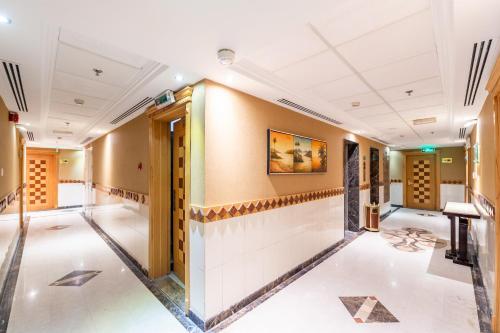 Lobby, Crystal Plaza Hotel in Sharjah Lobby, Crystal Plaza Hotel in Sharjah