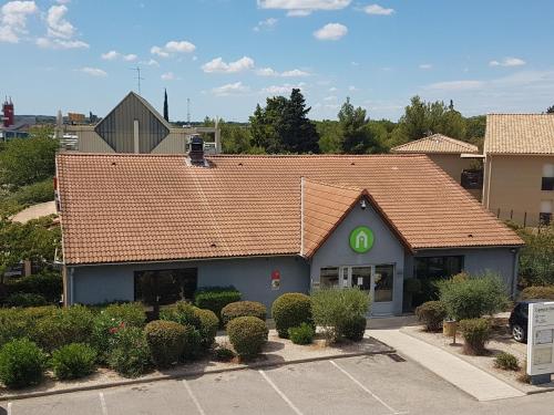 مدخل, Campanile Salon De Provence in صالون دو بغوفانس مدخل, Campanile Salon De Provence in صالون دو بغوفانس