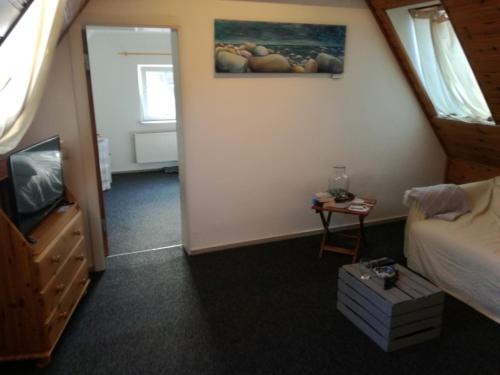 This photo about Basalt Hotel Restaurant Lounge shared on HyHotel.com