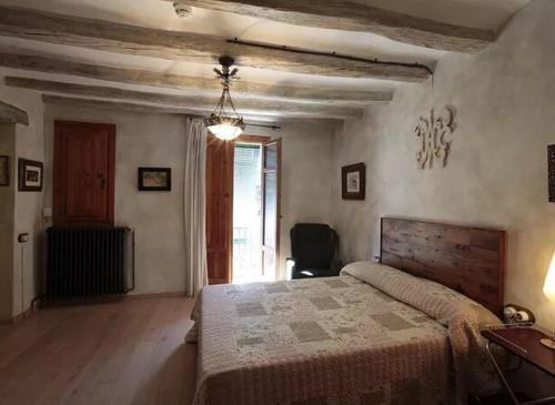 La casa blava del Segre in Ponts La casa blava del Segre in Ponts